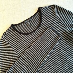 Eileen Fisher 100% Merino Wool Lightweight Sweater Top Black/Grey Striped Large